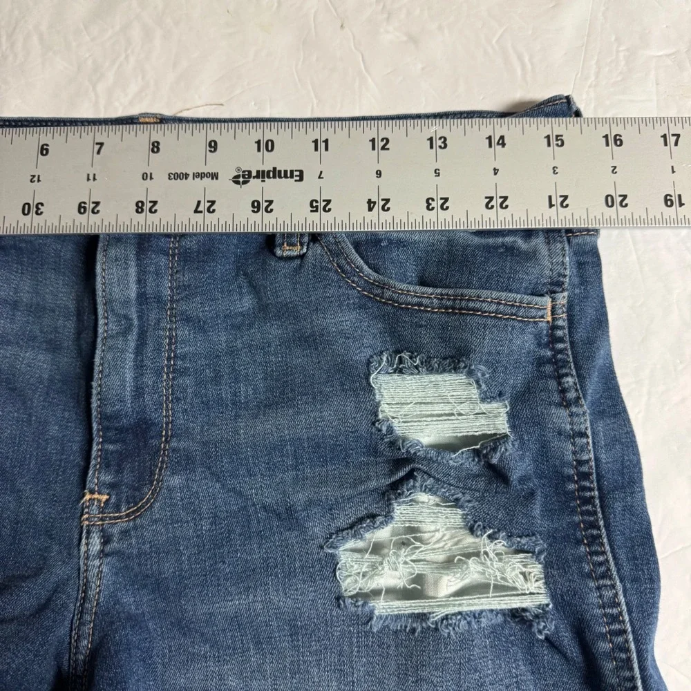 Hollister High-Rise Short Soft Stretch Distressed Denim Cuffed Size 13 W31